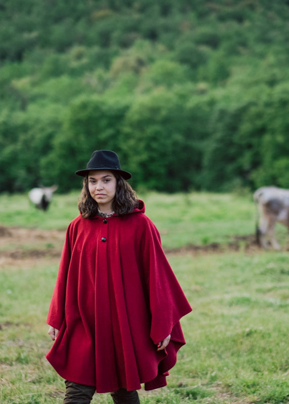 Mantella lana rosso modello "Luisella" - taglia unica