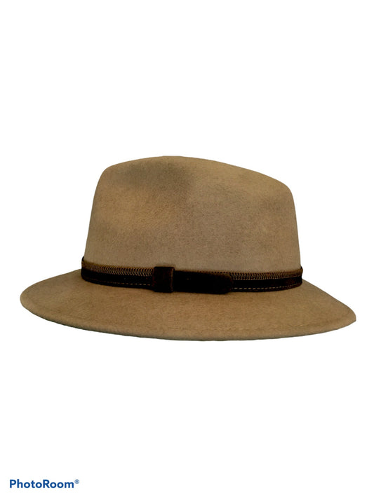 Cappello feltro beige