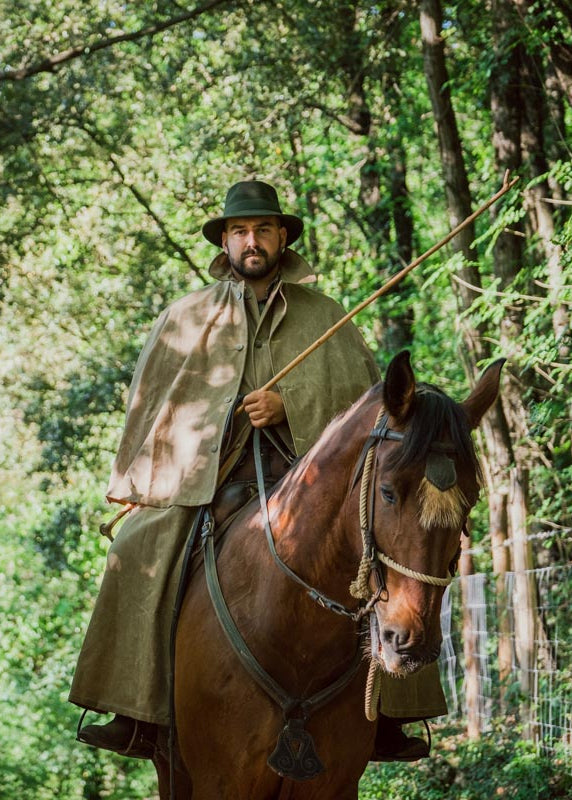 Mantella lunga in cotone cerato